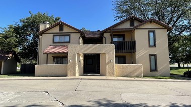 1625 S Longford Studio Apartment for Rent