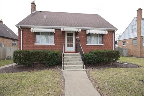 17654 Henry Street 3 Beds Apartment for Rent