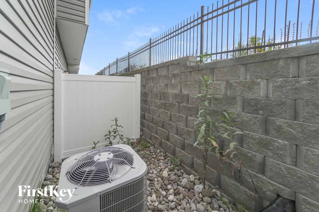 10714 Rivergate Drive 3 Beds House for Rent - Photo Gallery 15