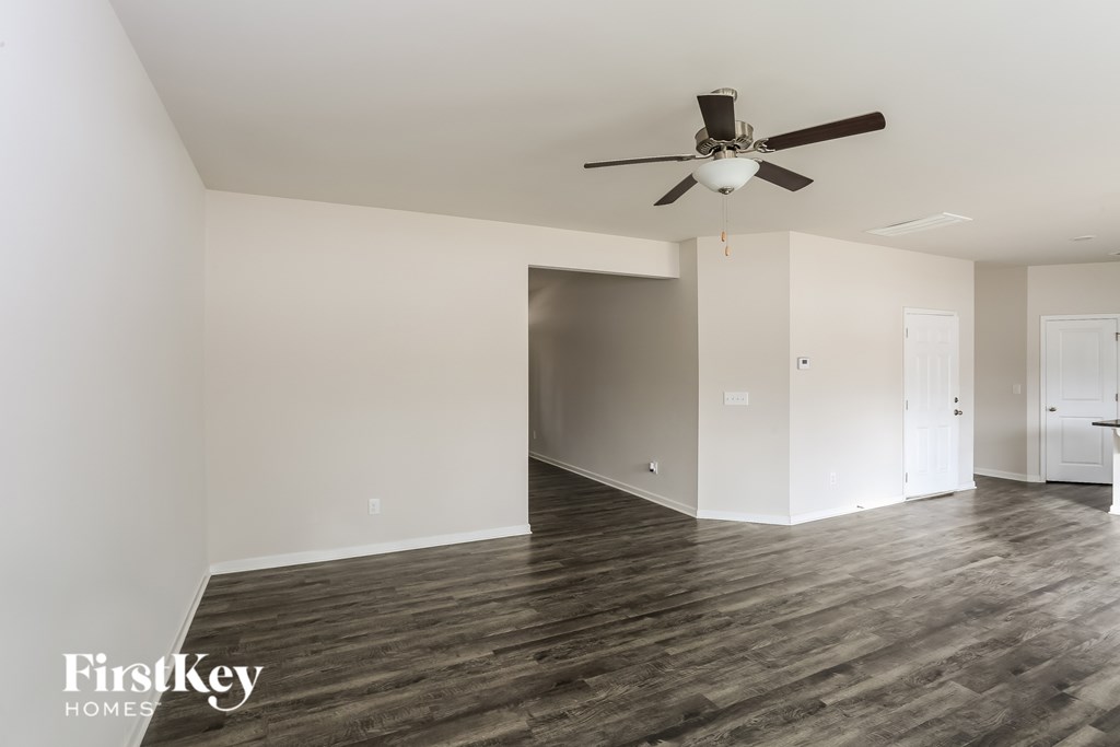 8204 Williams Farm Drive 4 Beds House for Rent - Photo Gallery 4