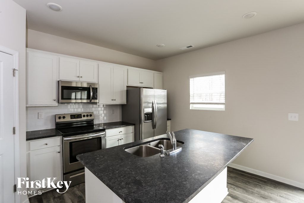 8204 Williams Farm Drive 4 Beds House for Rent - Photo Gallery 6