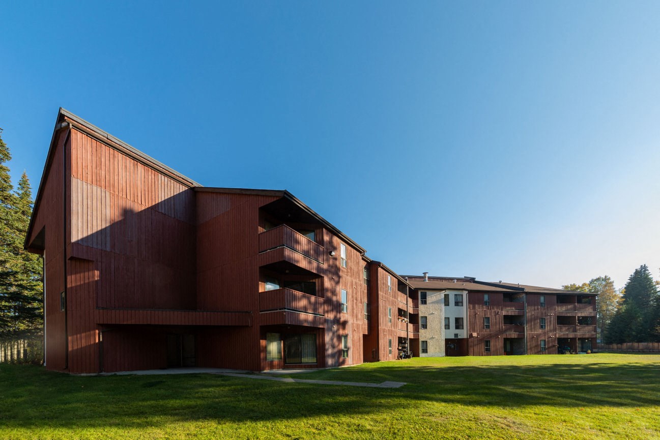 the building in which the apartment is located