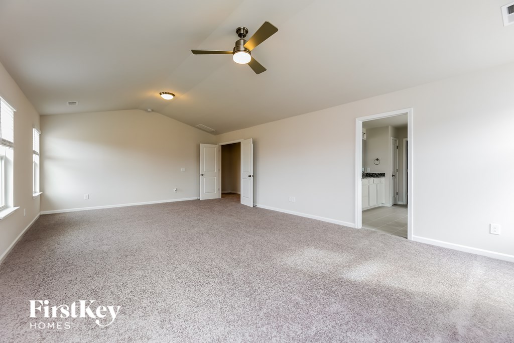 569 Hillpark Lane 5 Beds House for Rent - Photo Gallery 9