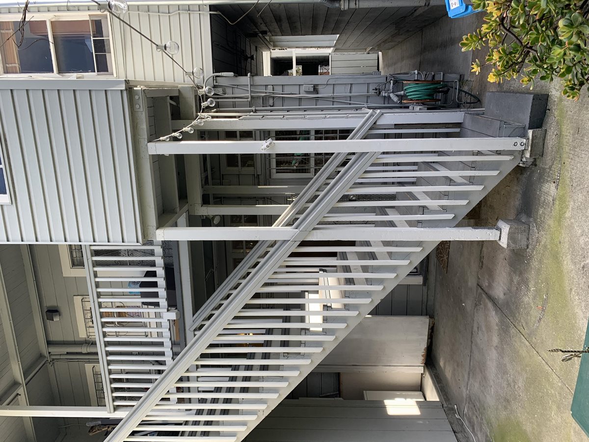 442 Geek House LLC Apartments