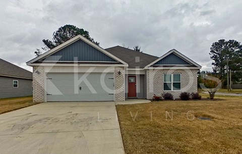 142 Hughes Dr 3 Beds Apartment for Rent