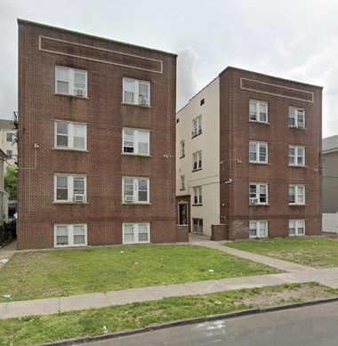 132-136 Elm Ave 2-3 Beds Apartment for Rent