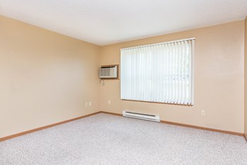 2225 9th St 2-4 Beds Apartment for Rent - Photo Gallery 5