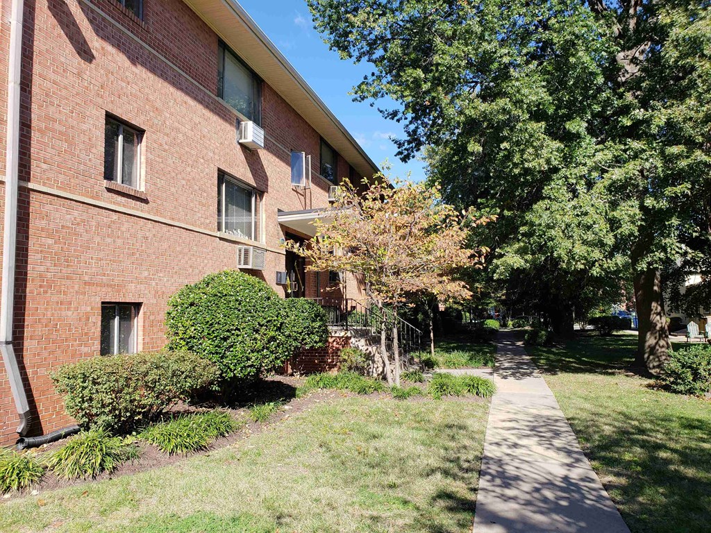 our apartments offer a walkway to the side of the building