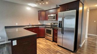 5014 50 Street 2 Beds Apartment for Rent