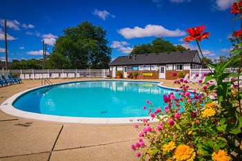 8600 Beech Drive 1-2 Beds Apartment for Rent - Photo Gallery 3