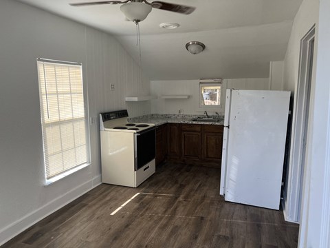 1174 Vine 1 Apartment for Rent