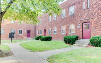 2317 Hartford Street 1-4 Beds Apartment for Rent - Photo Gallery 3