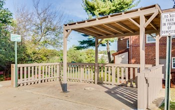 2317 Hartford Street 1-4 Beds Apartment for Rent - Photo Gallery 5
