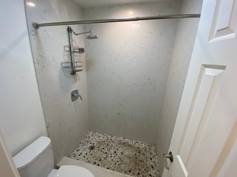 94-033 Kuahelani Avenue #112 4 Beds Apartment for Rent