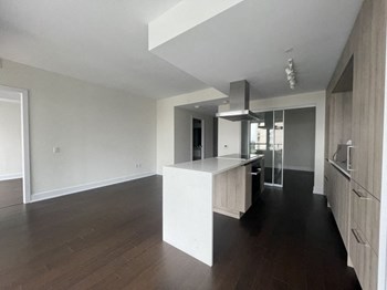 6 Jackes Ave, Suite 809 2 Beds House for Rent - Photo Gallery 3