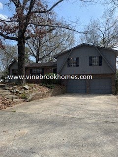 3044 Carleton Rd