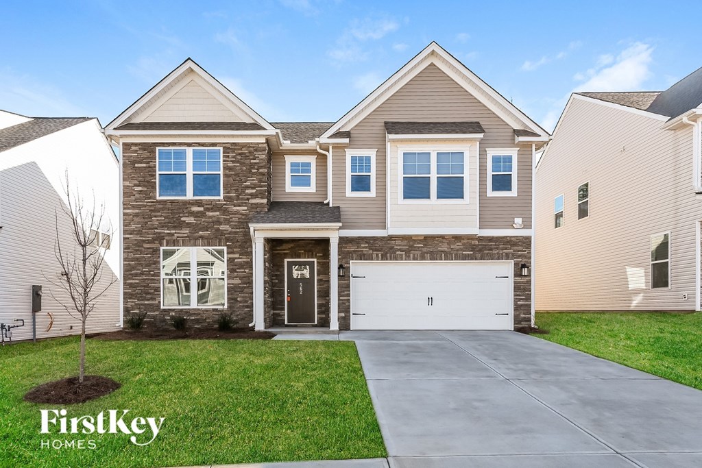 562 Hillpark Lane 4 Beds House for Rent - Photo Gallery 1