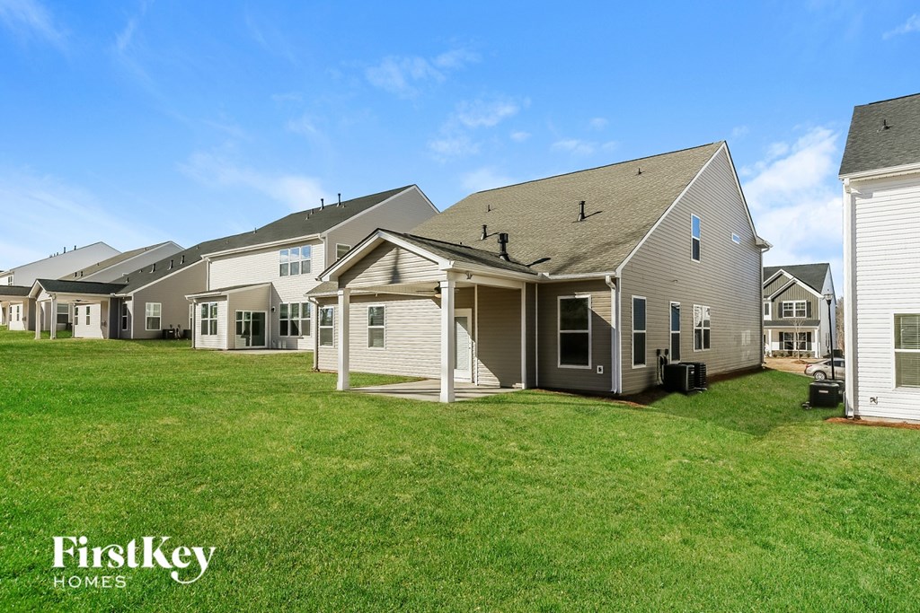 562 Hillpark Lane 4 Beds House for Rent - Photo Gallery 14