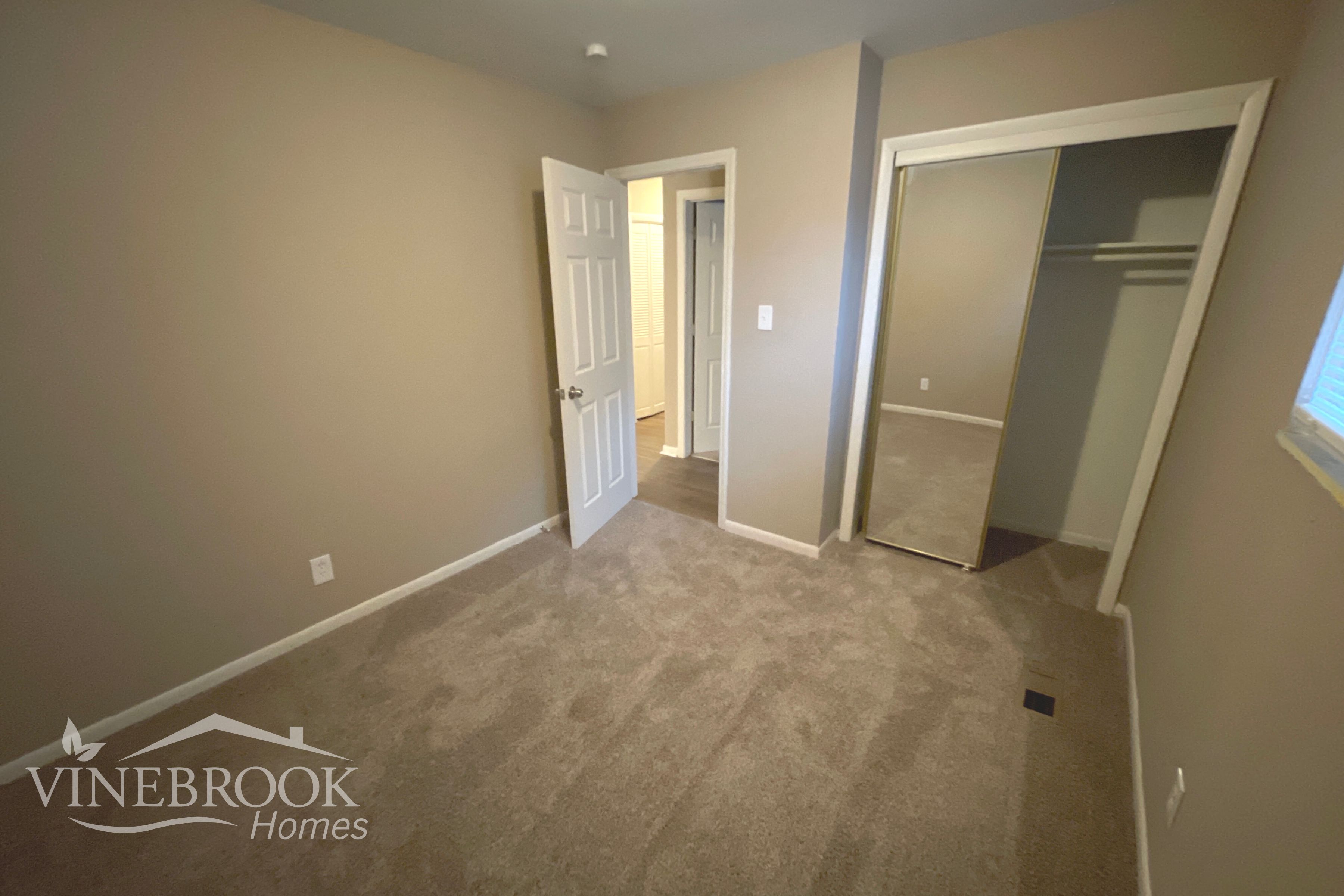 2835 N Baltimore Ave