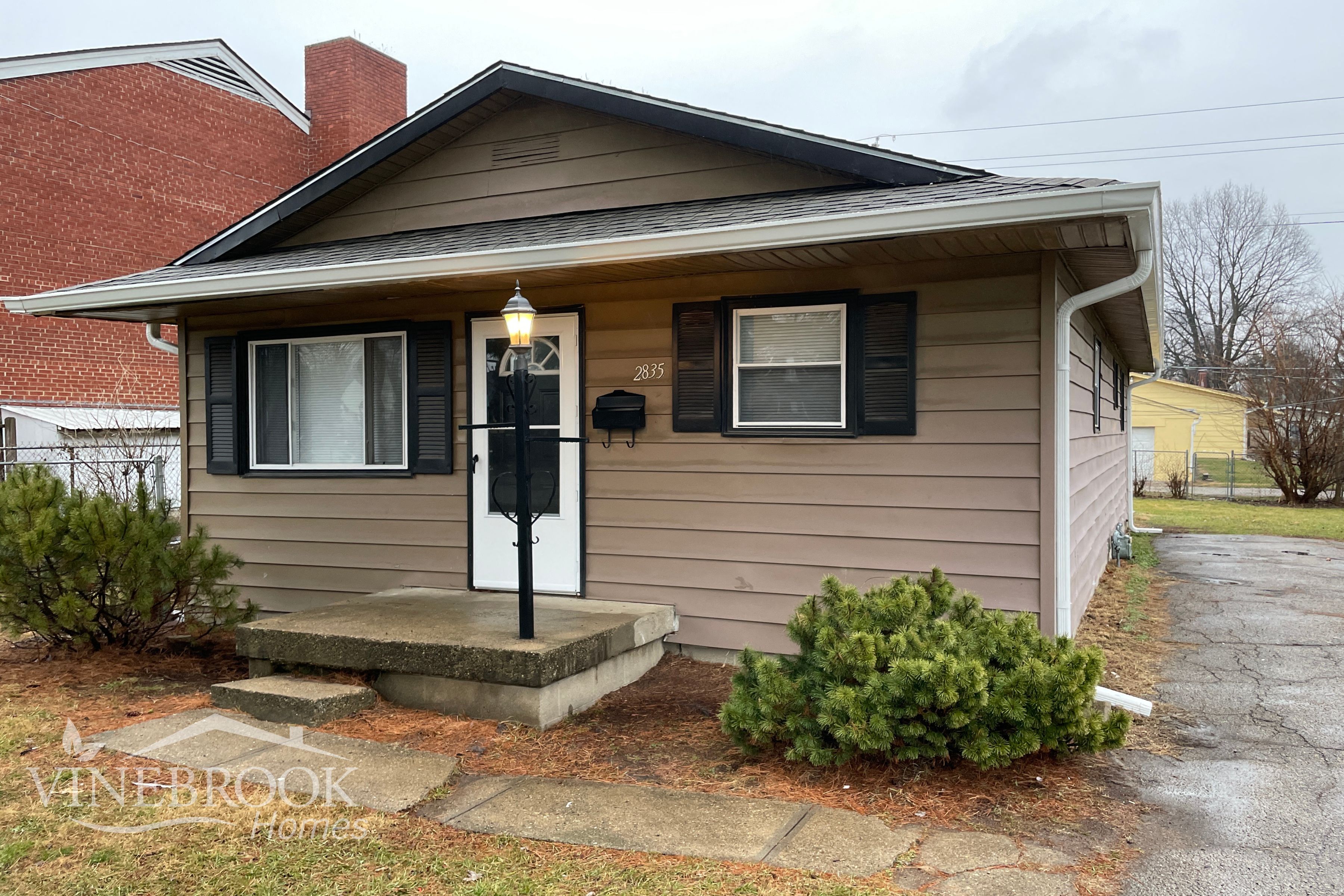 2835 N Baltimore Ave