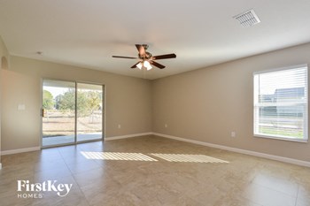 103 Southern Breeze Loop 4 Beds House for Rent - Photo Gallery 2