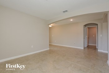103 Southern Breeze Loop 4 Beds House for Rent - Photo Gallery 3