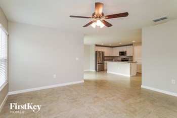 111 Southern Breeze Loop 4 Beds House for Rent - Photo Gallery 3