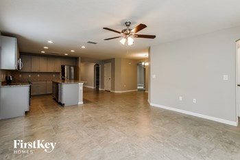 248 Southern Breeze Loop 4 Beds House for Rent - Photo Gallery 4