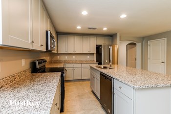 248 Southern Breeze Loop 4 Beds House for Rent - Photo Gallery 5