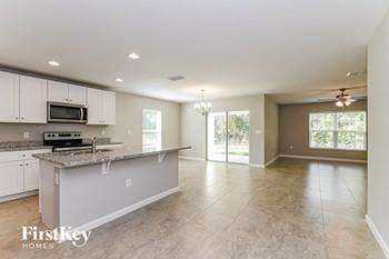 249 Southern Breeze Loop 4 Beds House for Rent - Photo Gallery 4