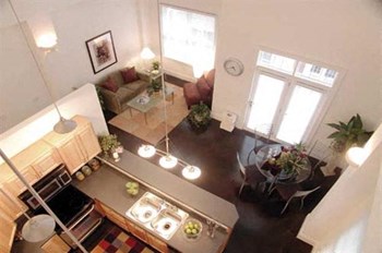 315 West Kirkwood Avenue 1-3 Beds Apartment for Rent - Photo Gallery 2