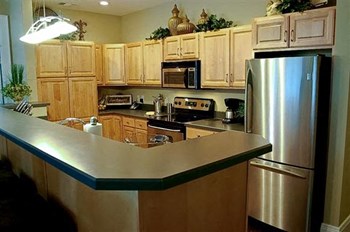 315 West Kirkwood Avenue 1-3 Beds Apartment for Rent - Photo Gallery 3