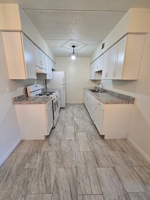 Willow Lake Apartments