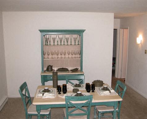 Richton Square Apartments