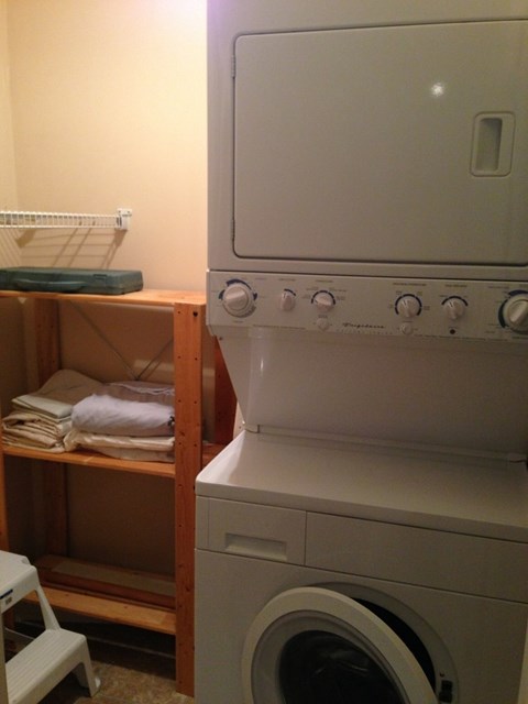 102 100 Denholm Gate 1 Apartment for Rent