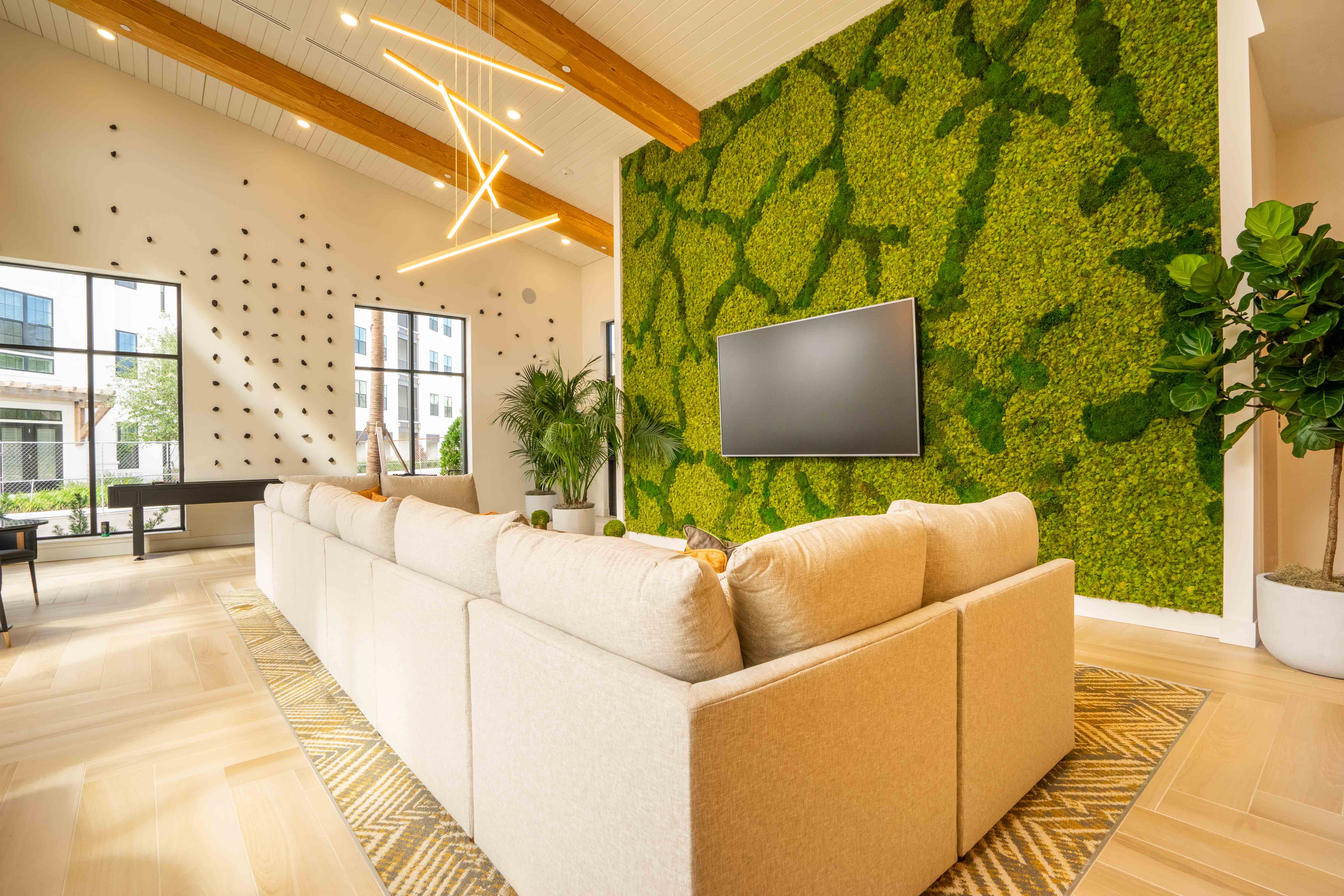 Entertainment Lounge