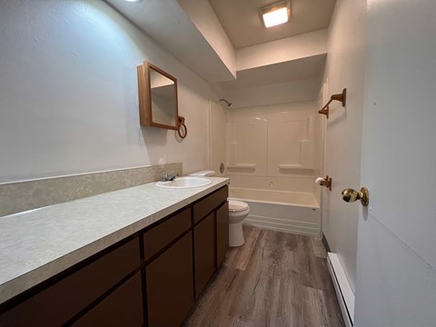 2015 42ND AVENUE 2 Beds Apartment for Rent - Photo Gallery 11