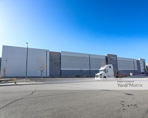 Storage Units for Rent available at 4690 Industrial Street, Simi Valley, CA 93063