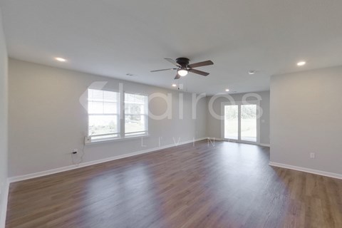 122 Cottage Grove Rd 2 Beds Apartment for Rent