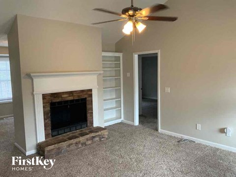 82 Broadlands Drive 3 Beds Apartment for Rent