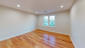 Unit E 2 Beds Apartment for Rent - Photo Gallery 7