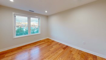 Unit E 2 Beds Apartment for Rent - Photo Gallery 5