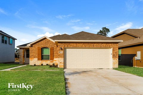 14735 Country Club Road 4 Beds Apartment for Rent