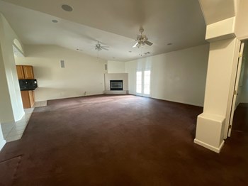 105 Sunny Meadow Drive 3 Beds House for Rent - Photo Gallery 13