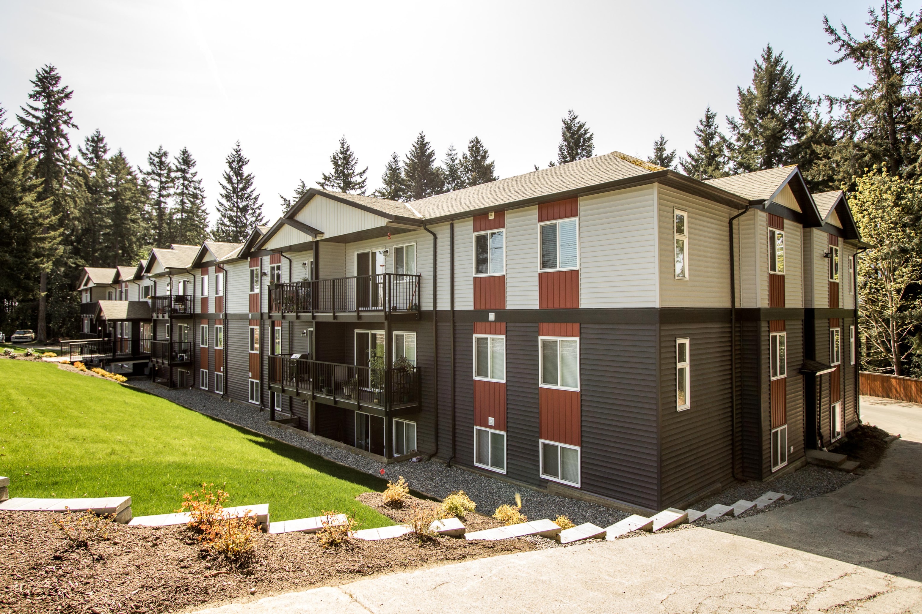 3 bedroom apartment - Forest Glen Manor, Nanaimo 3
