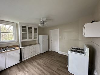 2824 Chestnut St 2 Beds Apartment for Rent