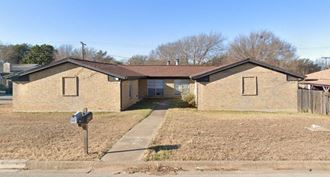 6824 Trail Lake Dr 2 Beds Apartment for Rent