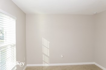 470 Earhart Drive 3 Beds House for Rent - Photo Gallery 10