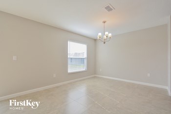 622 Lindbergh Way 3 Beds House for Rent - Photo Gallery 3