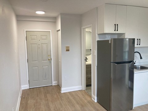 399 Dupont Street Studio-1 Bed Apartment for Rent - Photo Gallery 23